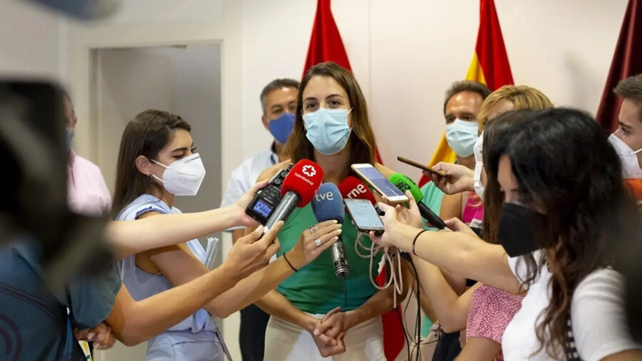 La portavoz de M&aacute;s Madrid en el Ayuntamiento, Rita Maestre, tras reunirse con asociaciones del taxi