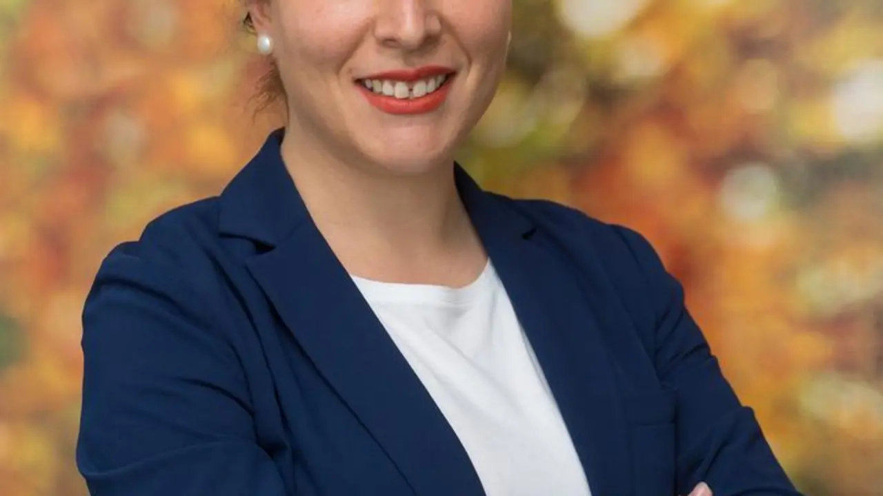 Archivo - Eleonora Esposito, investigadora del Instituto Cultura y Sociedad (ICS) de la Universidad de Navarra, lidera un proyecto sobre ciberviolencia basada en el g&eacute;nero como experta nacional destacada en el Instituto Europeo de Igualdad de G&eacute;nero.