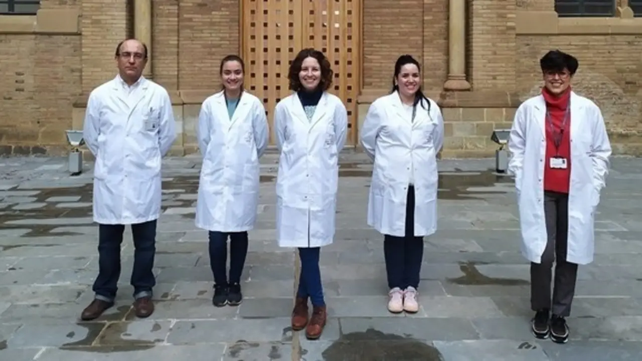 De izquierda a derecha: Jos&eacute; Mart&iacute;nez-Gonz&aacute;lez, Carme Ballester, Laia Ca&ntilde;es, Judith Alonso y Cristina Rodr&iacute;guez
