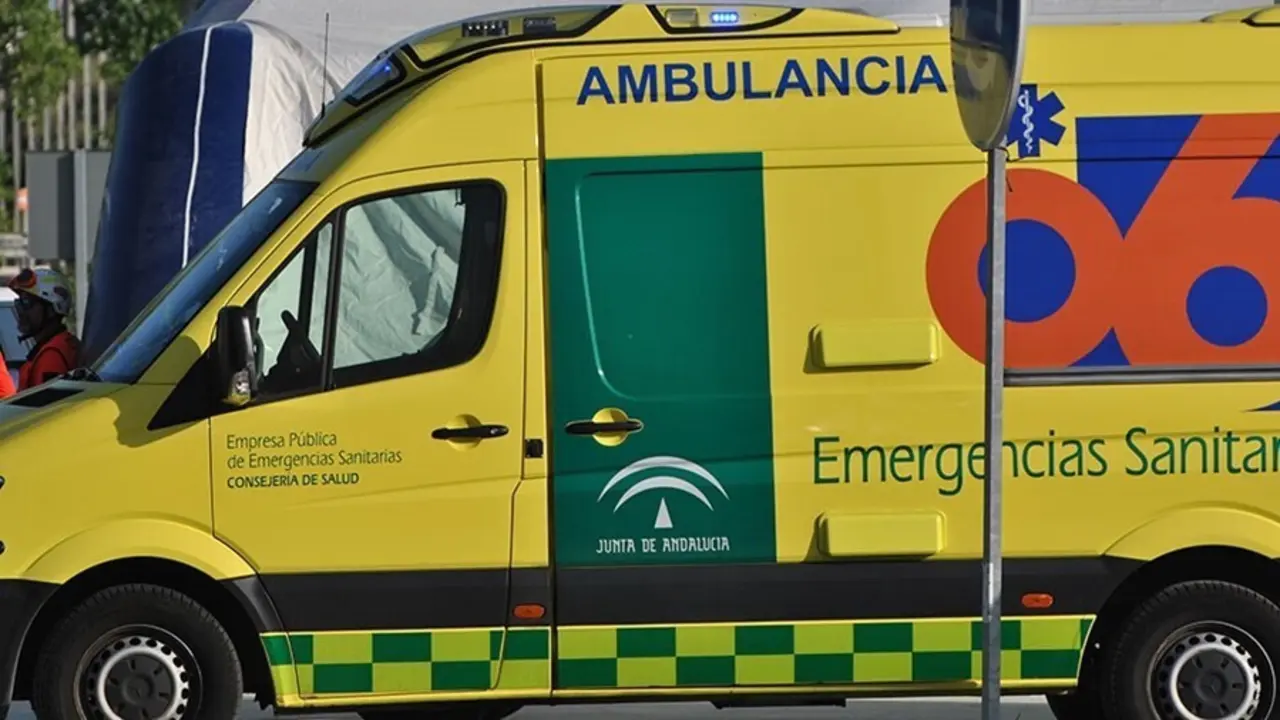 Archivo - Ambulancia de EPES 061 en una imagen de archivo