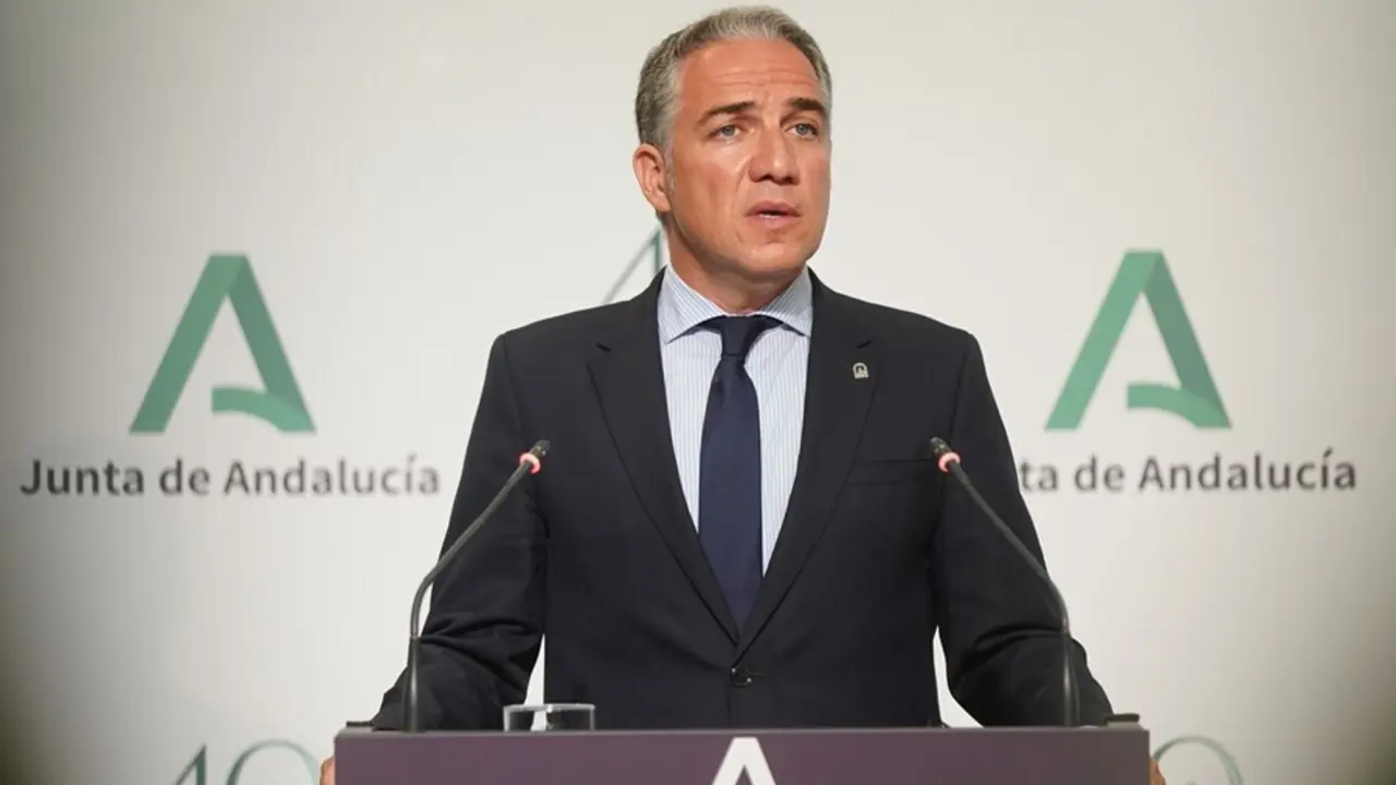 El consejero de Presidencia y portavoz del Gobierno, El&iacute;as Bendodo, este martes en la rueda de prensa del Consejo de Gobierno.