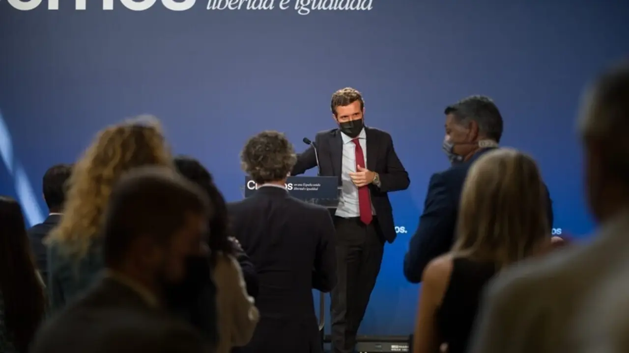 El l&iacute;der del PP, Pablo Casado, en un acto en Barcelona