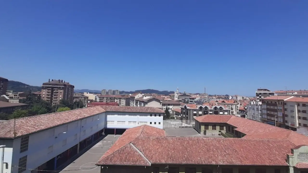 Vista de la ciudad de Torrelavega. / S. D&Iacute;AZ