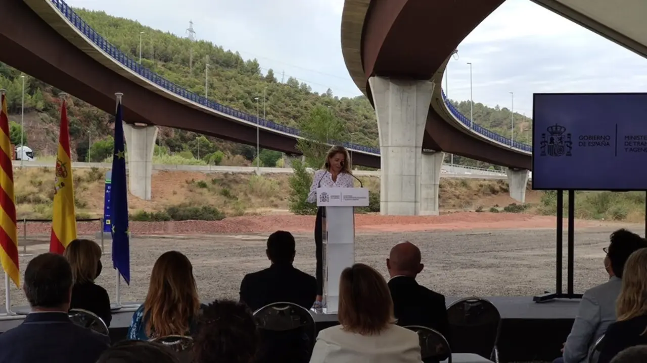 La ministra de Transportes, Movilidad y Agenda Urbana, Raquel S&aacute;nchez, en rueda de prensa este mi&eacute;rcoles