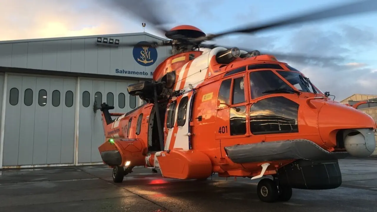 Archivo - Un helic&oacute;ptero de Salvamento Mar&iacute;timo.