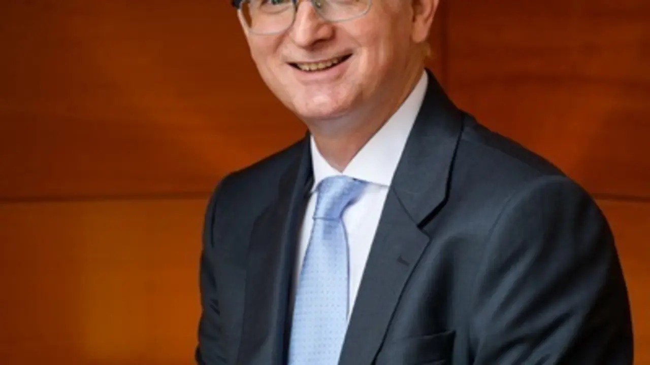 Alfonso M&eacute;ndiz, rector de UIC Barcelona