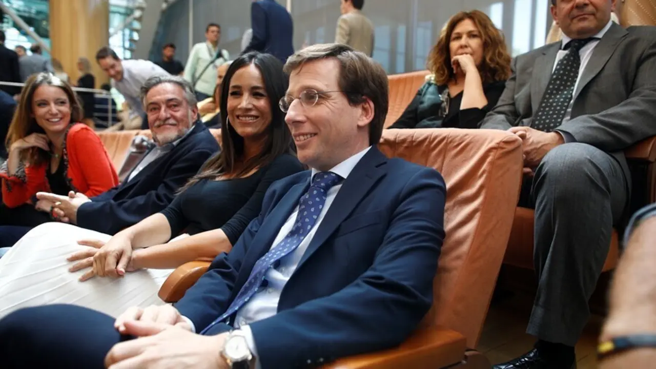 Archivo - Andrea Levy, Pepu Hern&aacute;ndez, la vicealcaldesa de Madrid, Bego&ntilde;a Villac&iacute;s y el alcalde de Madrid, Jos&eacute; Luis Mart&iacute;nez- Almeida. Archivo.