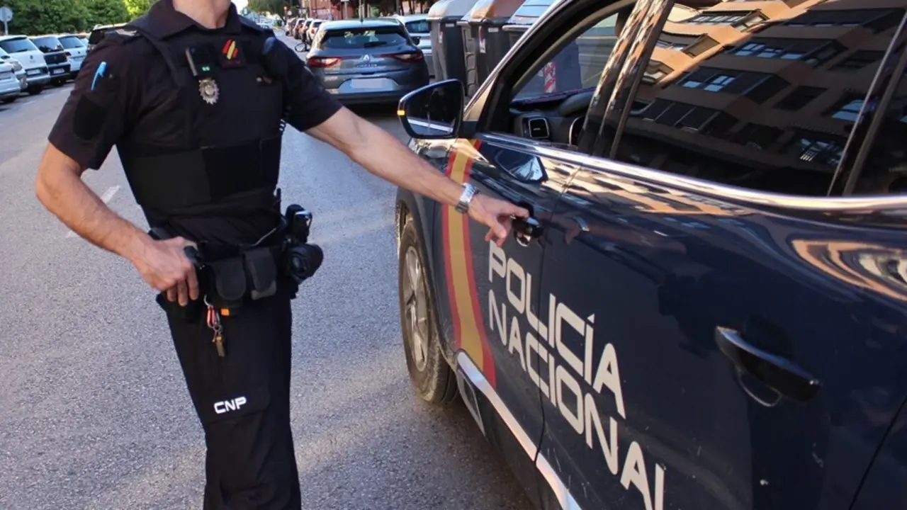 Agente de la Polic&iacute;a Nacional en una imagen de archivo