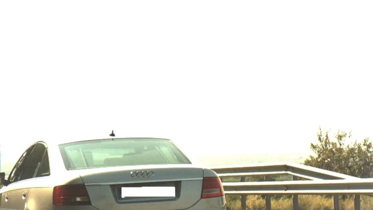 Imagen captada por los Mossos de un conductor circulando a 230 por hora en la AP-2