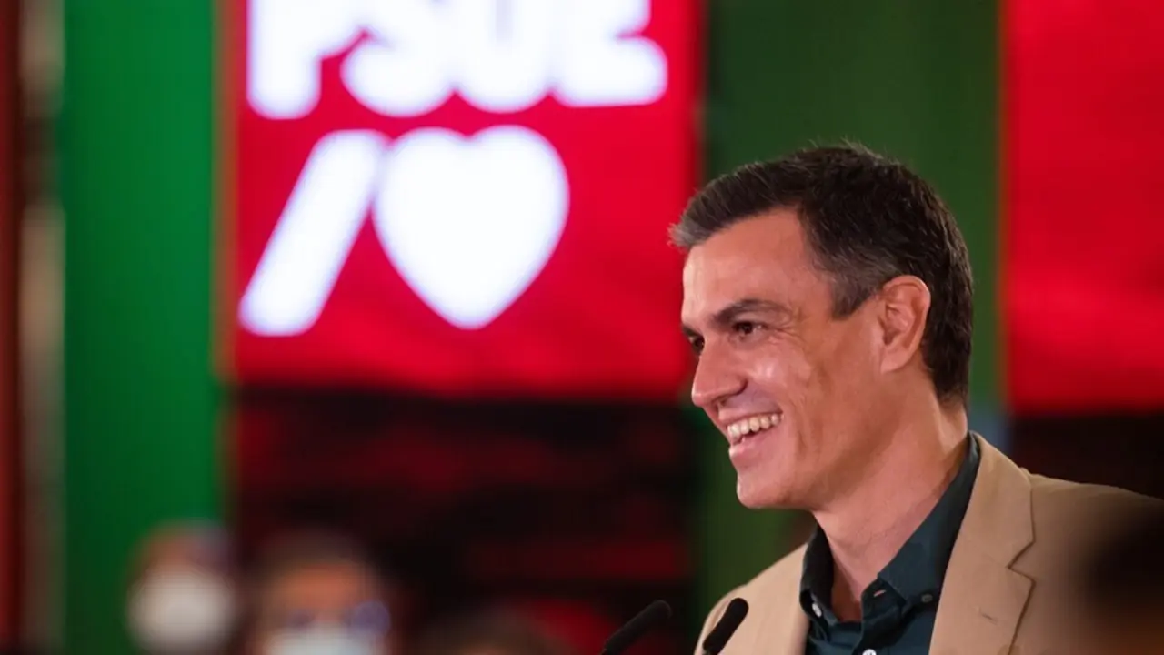 Archivo - El secretario general del PSOE y presidente del Gobierno, Pedro S&aacute;nchez