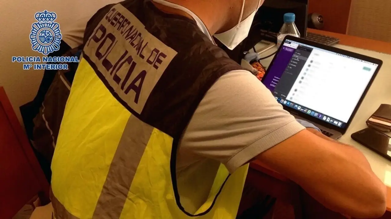Polic&iacute;a nacional estafas internet