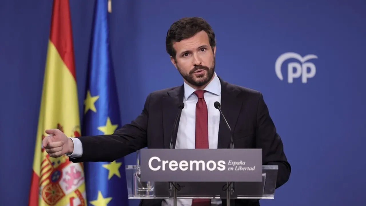 Archivo - El presidente del PP, Pablo Casado, durante una rueda de prensa en la sede del partido, a 29 de julio de 2021, en Madrid (Espa&ntilde;a). 