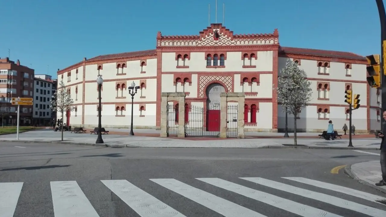 Archivo - Plaza de Toros de Gij&oacute;n, El Bibio.