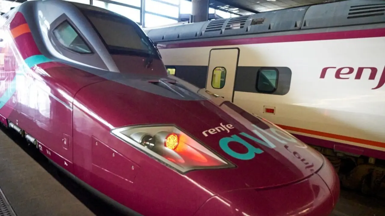 Archivo - Presentaci&oacute;n del nuevo servicio ferroviario de Renfe AVLO, a 23 de junio de 2021, en Madrid, (Espa&ntilde;a).  