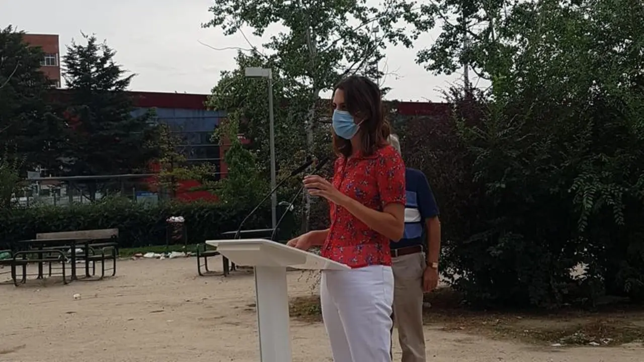 La portavoz de M&aacute;s Madrid en el Ayuntamiento, Rita Maestre, presenta la propuesta de ZBEDEP de Plaza El&iacute;ptica