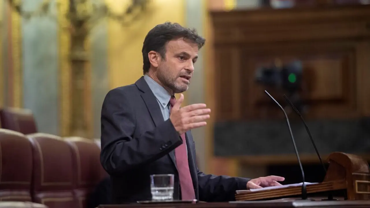 Archivo - El presidente del grupo parlamentario de Unidas Podemos en el Congreso, Jaume Asens, interviene en una sesi&oacute;n plenaria en el Congreso de los Diputados, a 22 de junio de 2021, en Madrid, (Espa&ntilde;a). 