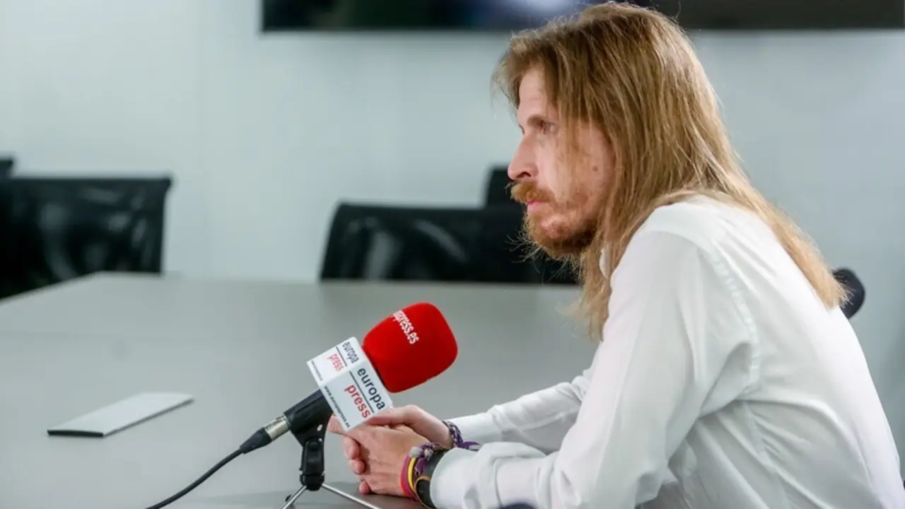 El coordinador general de Podemos en Castilla y Le&oacute;n, Pablo Fern&aacute;ndez, durante una entrevista para Europa Press en la sede de la agencia, a 12 de agosto de 2021, en Madrid (Espa&ntilde;a).