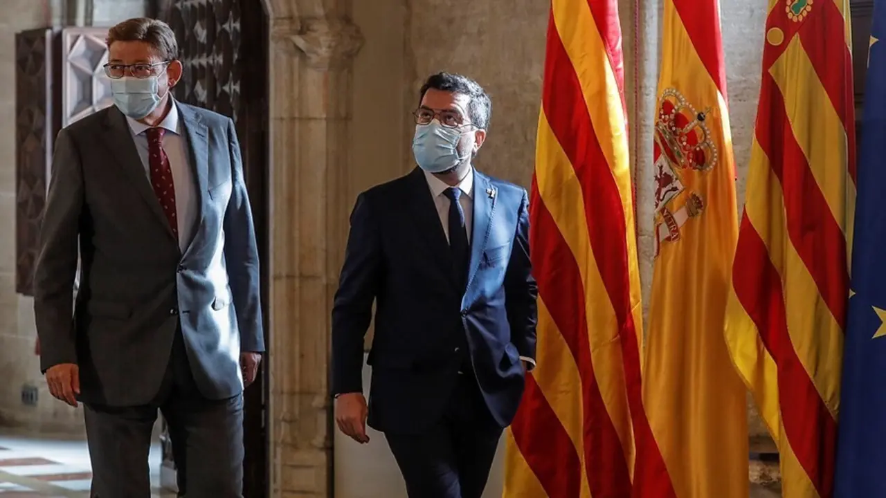 El presidente de la Generalitat, Ximo Puig  y el presidente de la Generalitat de Catalu&ntilde;a, Pere Aragon&eacute;s 