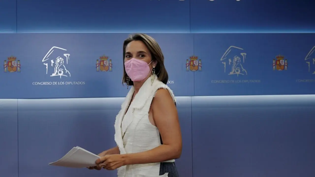 La portavoz parlamentaria del PP, Cuca Gamarra, durante una rueda de prensa tras una reuni&oacute;n de la Junta de Portavoces, a 8 de septiembre de 2021, en Madrid (Espa&ntilde;a).
