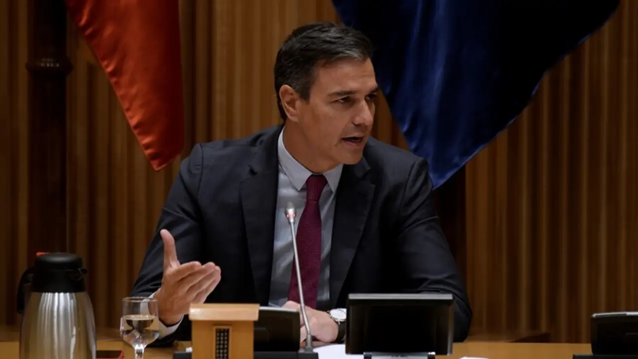 El secretario general del PSOE y presidente del Gobierno, Pedro S&aacute;nchez, interviene en la reuni&oacute;n interparlamentaria del Grupo Parlamentario Socialista en el Congreso de los Diputados, a 8 de septiembre de 2021, en Madrid (Espa&ntilde;a)