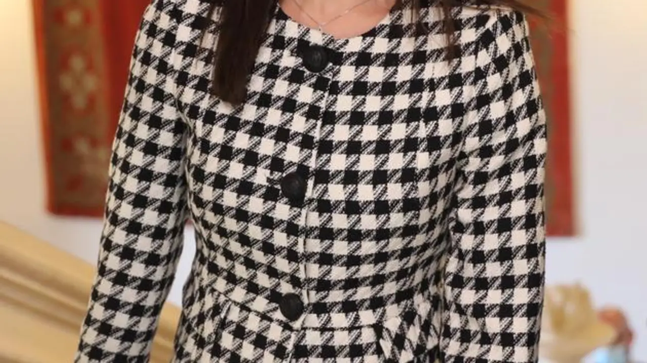 La presidenta de Ciudadanos, In&eacute;s Arrimadas, mantiene un encuentro con el presidente de Castilla-La Mancha, Emiliano Garc&iacute;a-Page, en el Palacio de Fuensalida, Toledo.