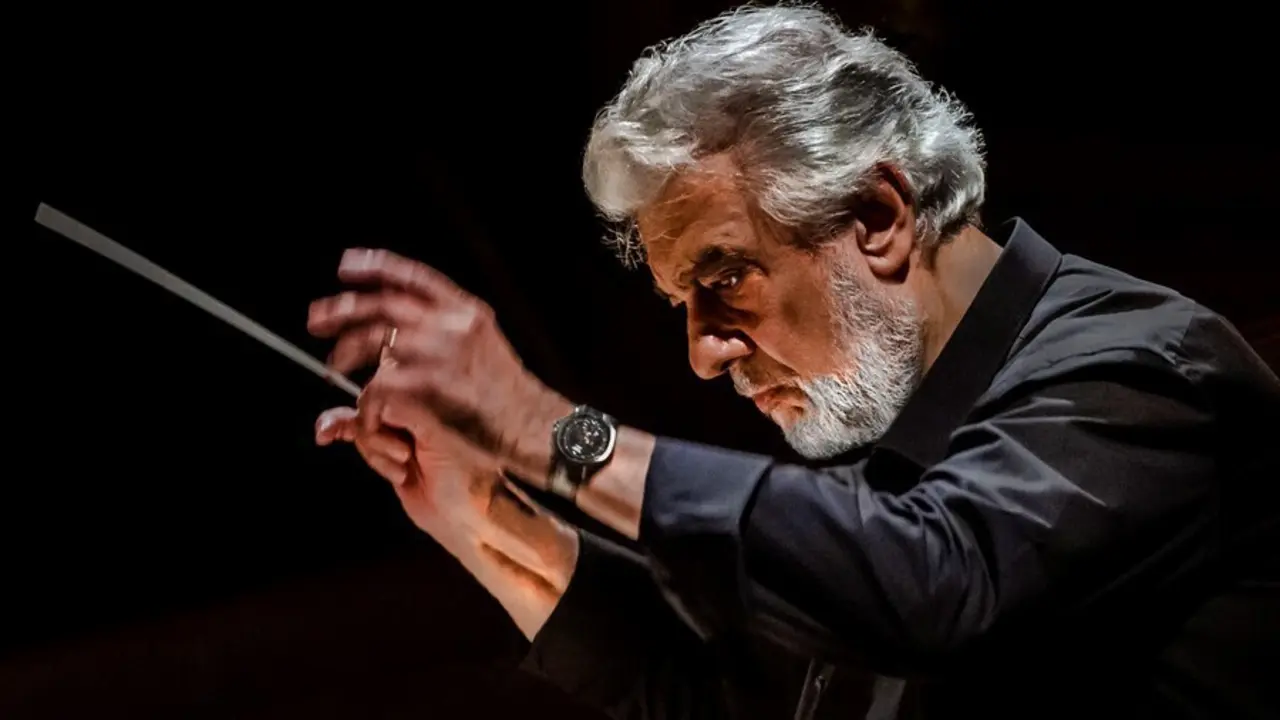 Archivo - El cantante y director de orquesta Pl&aacute;cido Domingo