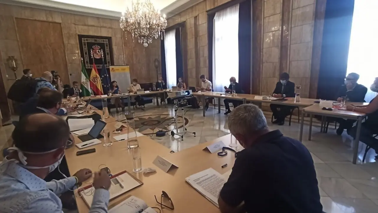 La CE se re&uacute;ne con el sector pesquero para evaluar el plan de pesca demersal del Mediterr&aacute;neo.