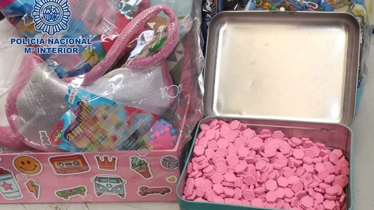 Desmantelada una red que ocultaba pastillas de &eacute;xtasis en juguetes y alimentos en una empresa de paqueter&iacute;a