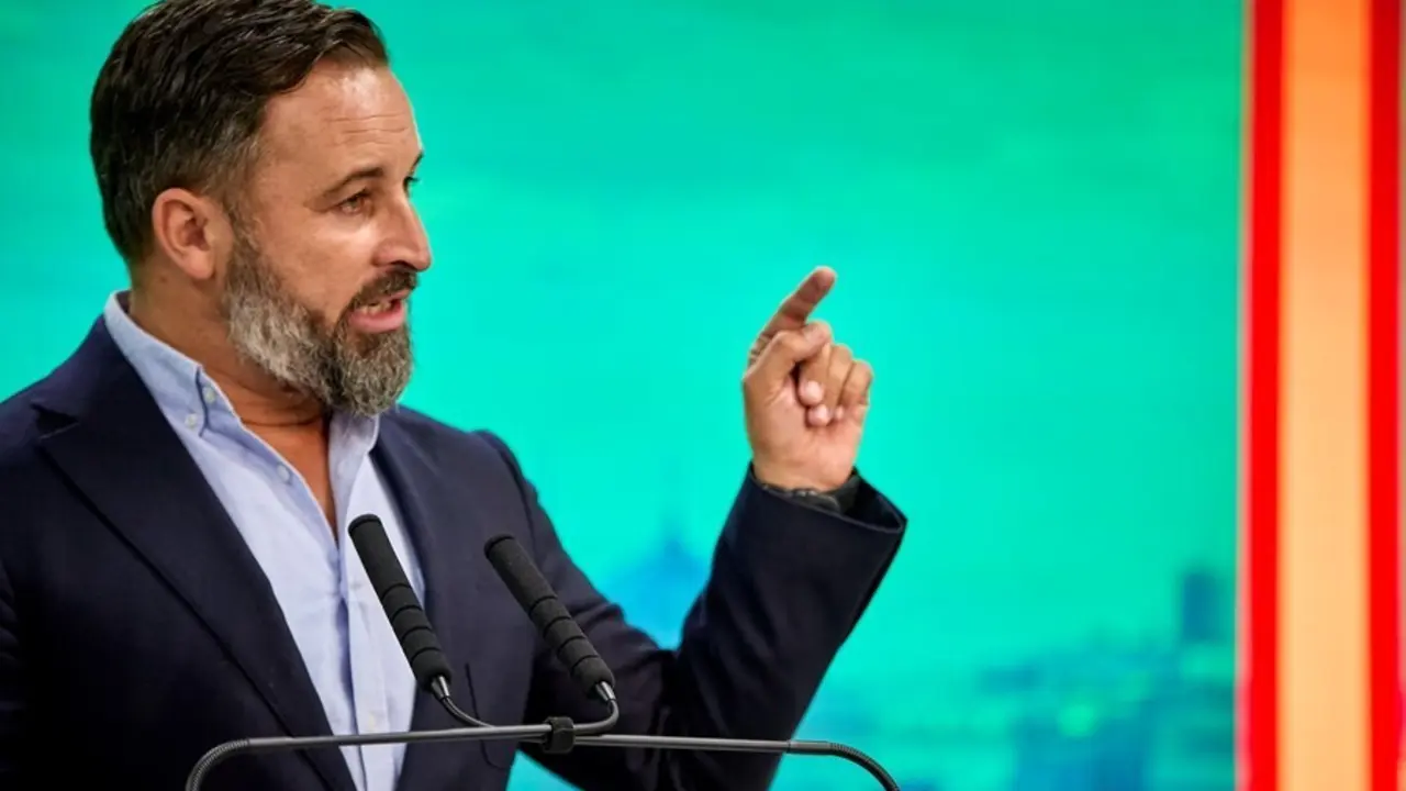 El presidente de Vox, Santiago Abascal, interviene en una rueda de prensa del Comit&eacute; de Acci&oacute;n Pol&iacute;tica de Vox, en su sede nacional, a 30 de agosto de 2021, en Madrid, (Espa&ntilde;a). 