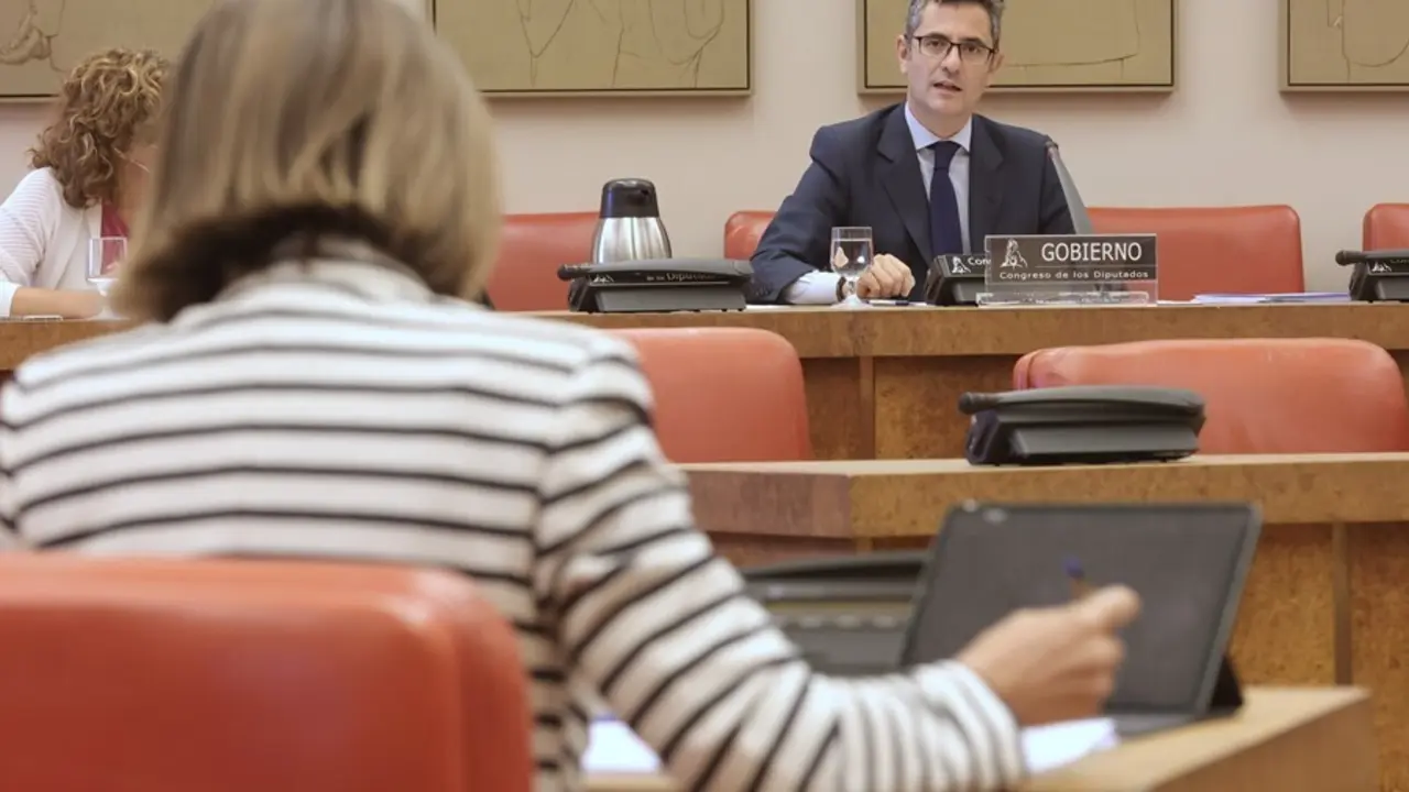 El ministro de la Presidencia, Relaciones con las Cortes y Memoria Democr&aacute;tica, F&eacute;lix Bola&ntilde;os, comparece en la Comisi&oacute;n Constitucional en el Congreso de los Diputados, a 9 de septiembre de 2021, en Madrid (Espa&ntilde;a)