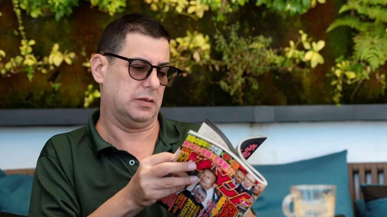 El periodista Jake Adelstein durante la presentaci&oacute;n de su libro &lsquo;Tokyo Vice&rsquo;