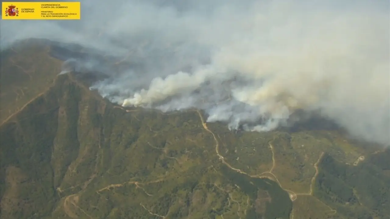 Imagen del incendio en Sierra Bermeja