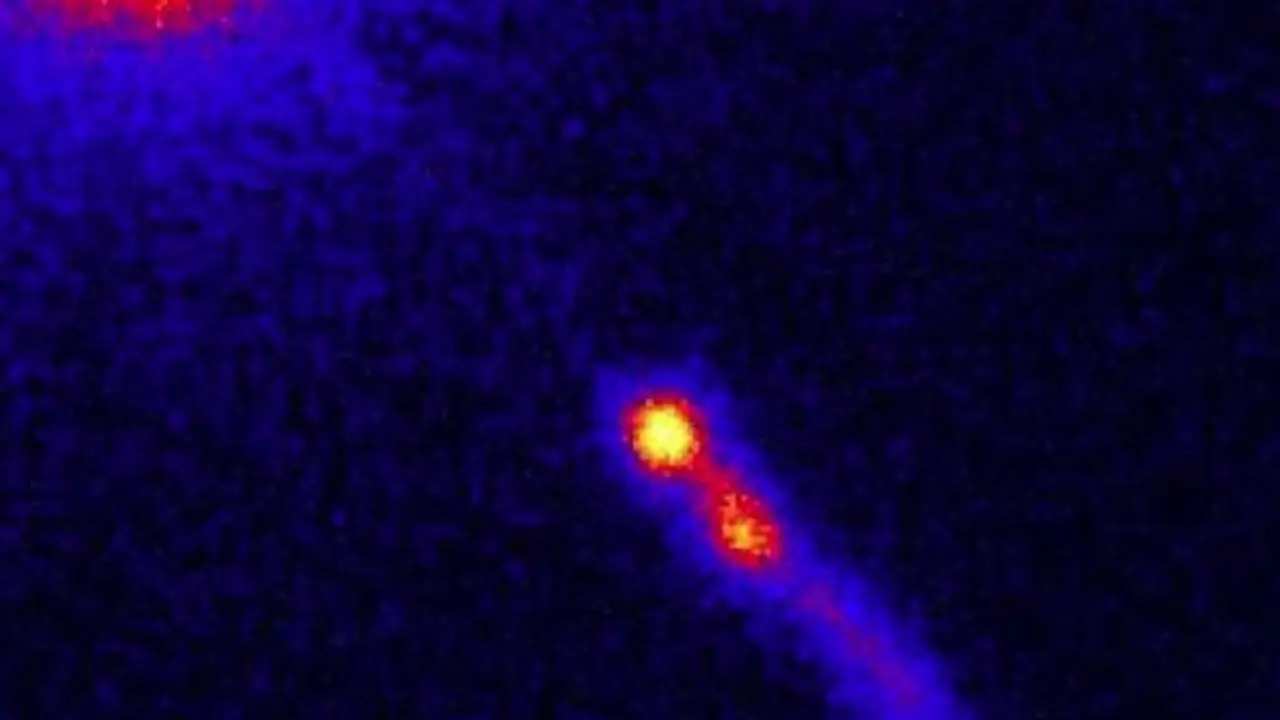 El qu&aacute;sar 3C 273 con su chorro, visto por el Observatorio de rayos X Chandra