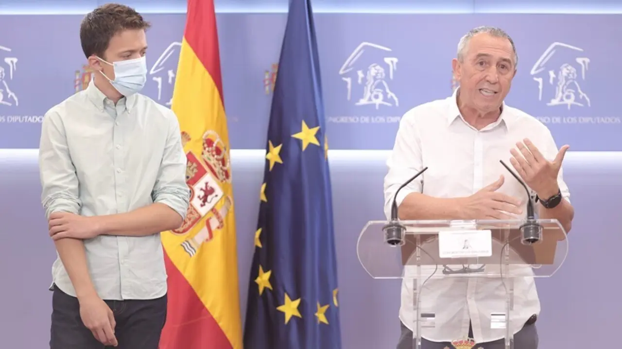 Archivo - El diputado de Comprom&iacute;s, Joan Baldov&iacute;, interviene en una rueda de prensa anterior a una reuni&oacute;n de la Junta de Portavoces en el Congreso de los Diputados, a 22 de junio de 2021, en Madrid, (Espa&ntilde;a).
