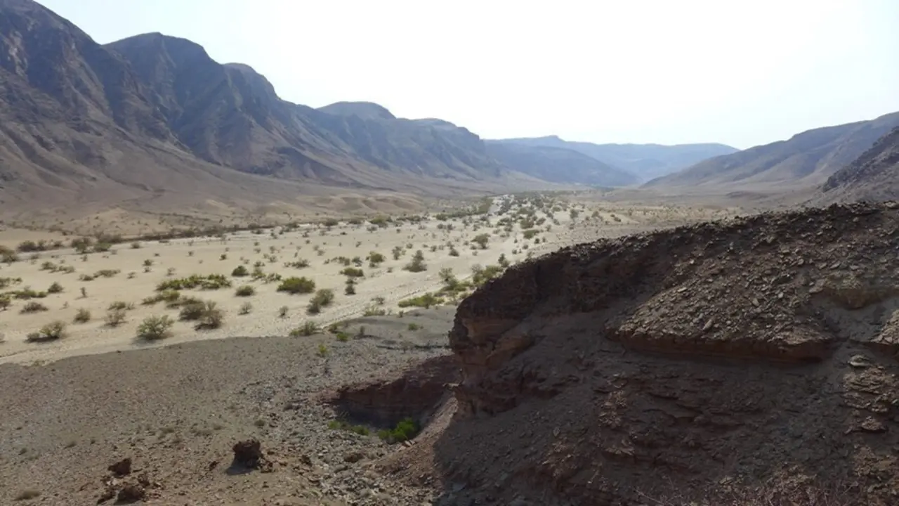 Valle glaciar que acab&oacute; ocupado por el mar en el actual interior de Namibia