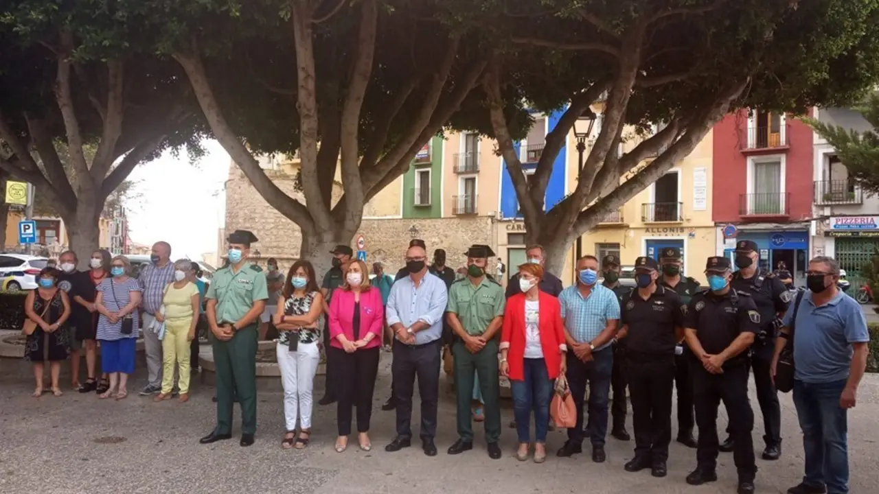 Concentraci&oacute;n en La Vila Joiosa (Alicante) por el &uacute;ltimo crimen machista