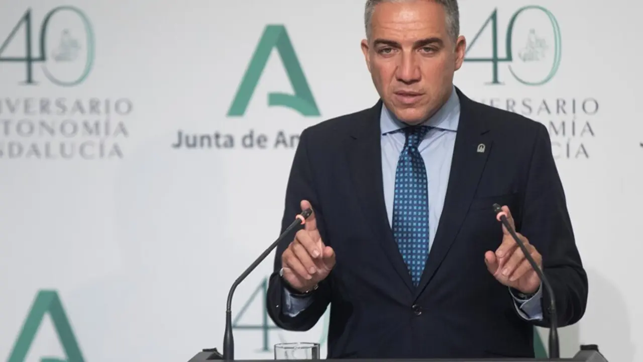 El consejero de Presidencia, El&iacute;as Bendodo, durante la rueda de prensa tras la reuni&oacute;n del Consejo de Gobierno de la Junta de Andaluc&iacute;a. A 14 de septiembre de 2021, en Sevilla (Andaluc&iacute;a, Espa&ntilde;a).