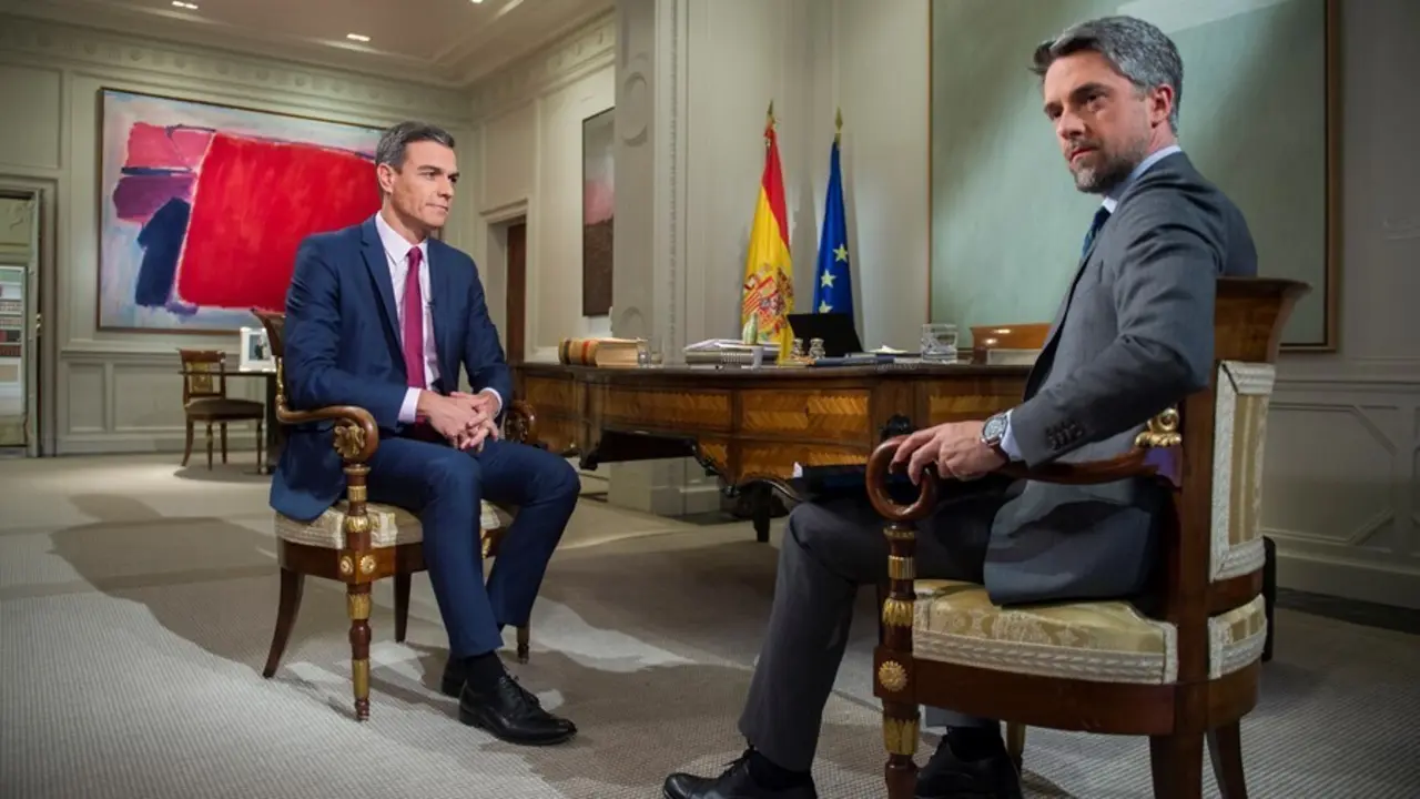 Archivo - El presidente del Gobierno, Pedro S&aacute;nchez, ofrece una entrevista en directo en el Telediario 2 de TVE desde el Palacio de la Moncloa. PEDRO SANCHEZ PEREZ-CASTEJ&Oacute;N;