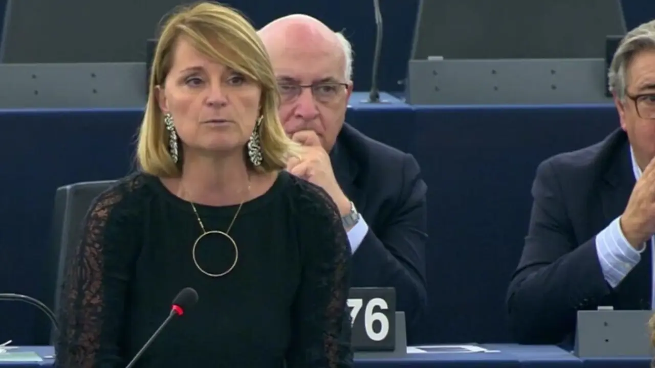 Archivo - La eurodiputada del PP, Rosa Estar&agrave;s.