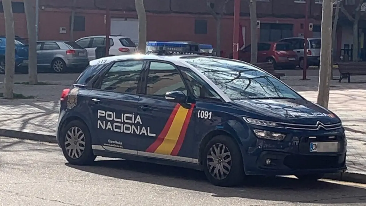 Archivo - Sucesos.- Detenida en Valladolid sorprendida en el domicilio en el que robaba por una joven que dorm&iacute;a en la vivienda