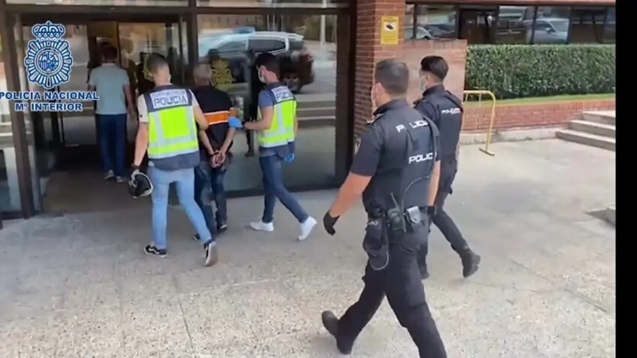 Detenido un hombre por matar a otro al darle un pu&ntilde;etazo y golpearse contra el suelo hace un mes en Vallecas