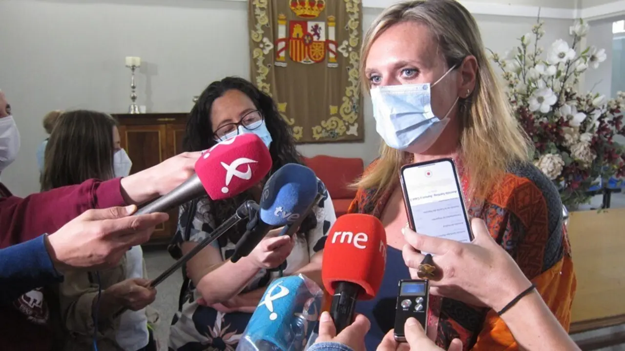 Archivo - Imagen de archivo de la delegada del Gobierno en Extremadura, Yolanda Garc&iacute;a Seco, en declaraciones a los medios de comunicaci&oacute;n
