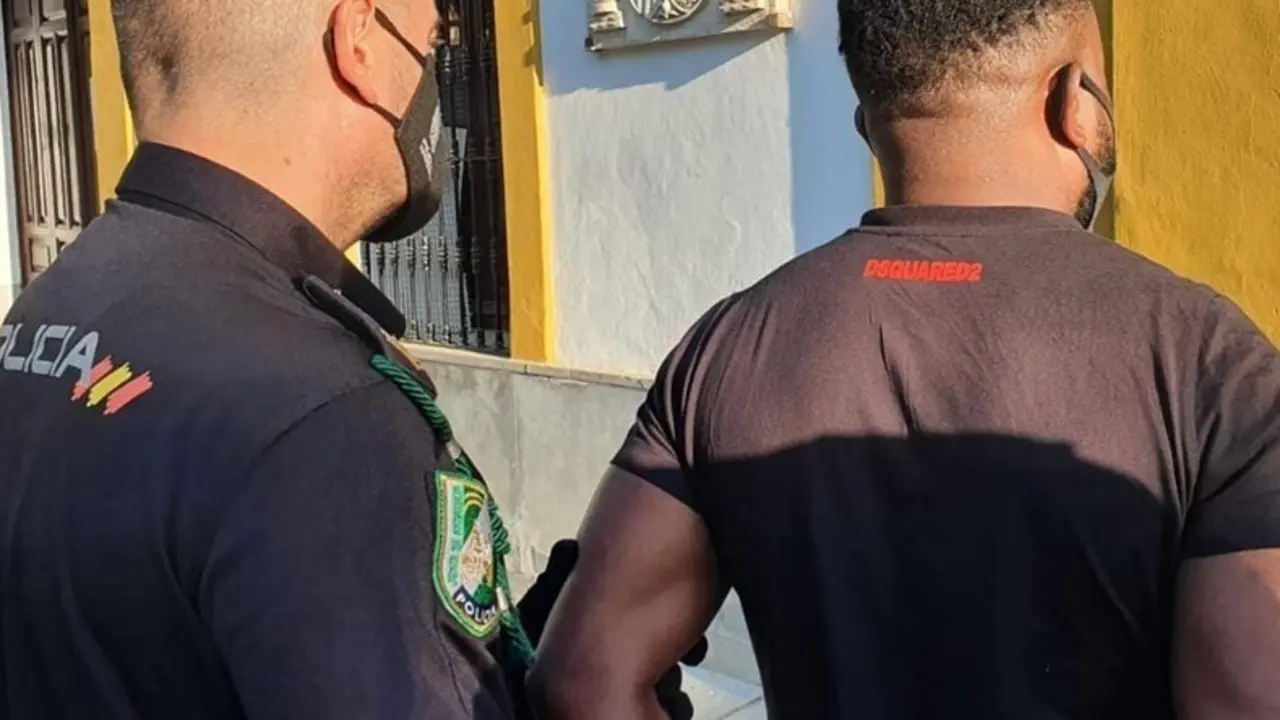 Detenci&oacute;n de un var&oacute;n acusado de un delito ambiental por parte de la Unidad de Polic&iacute;a adscrita a la Comunidad Aut&oacute;noma.