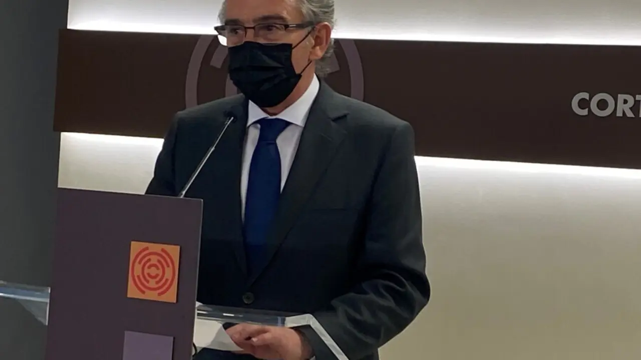 Archivo - El portavoz del PP de Arag&oacute;n, Luis Maria Beamonte