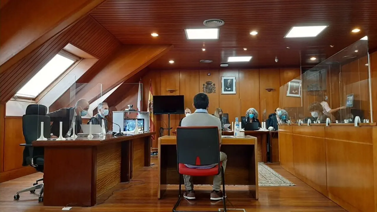 Archivo - Conductor acusado por el atropello mortal en Escalante, en el juicio contra &eacute;l en la Audiencia Provincial de Cantabria