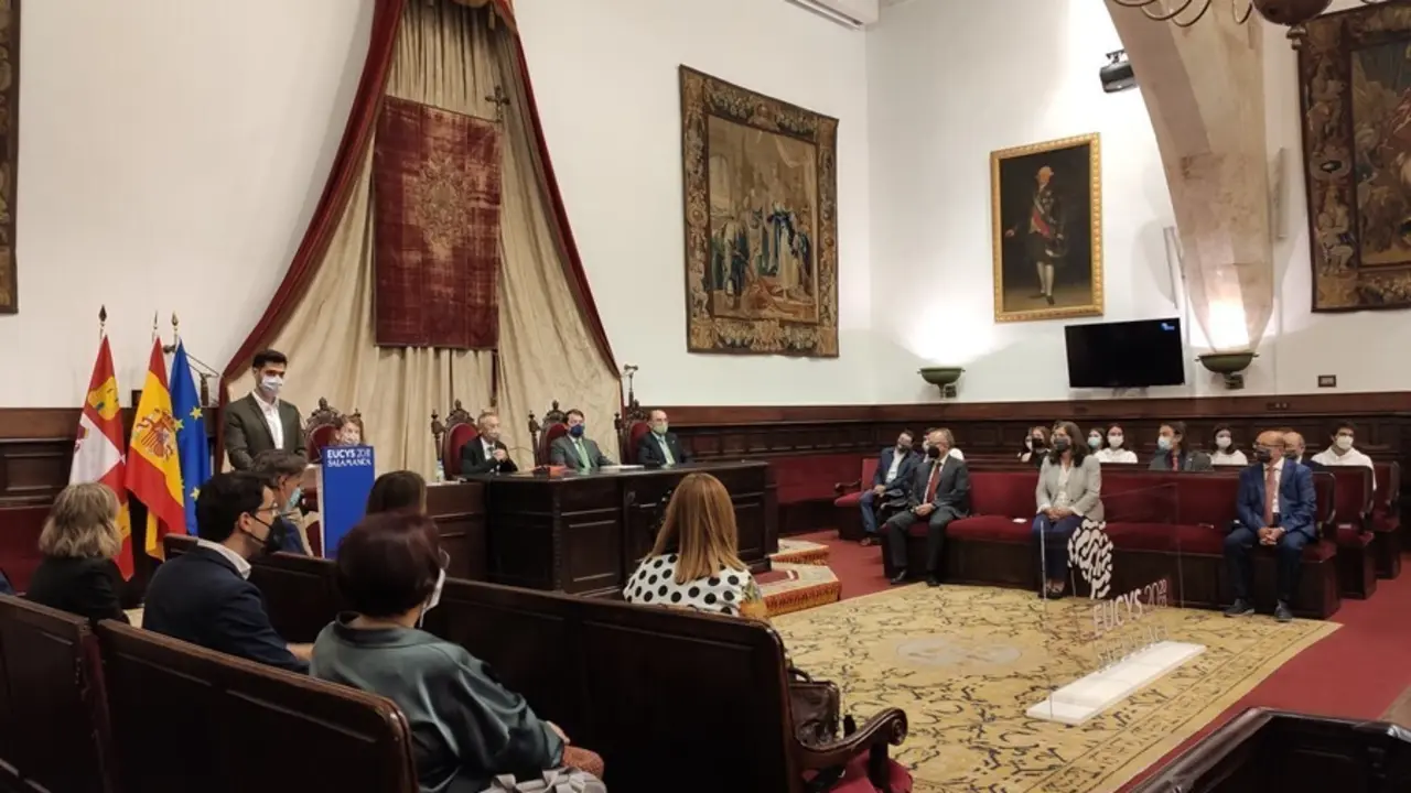 Acto De Apertura De EUCYS En El Paraninfo De La Universidad De Salamanca