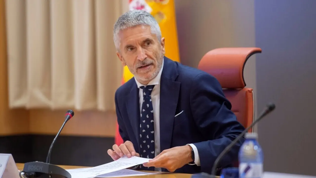 El ministro de Interior, Fernando Grande-Marlaska, interviene durante la presentaci&oacute;n del balance de la Operaci&oacute;n Verano de la Direcci&oacute;n General de Tr&aacute;fico (DGT), a 3 de septiembre de 2021, en Madrid, (Espa&ntilde;a). 