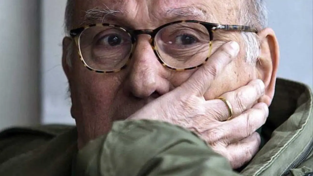 Una imagen de archivo del cineasta y escritor Mario Camus. / EFE