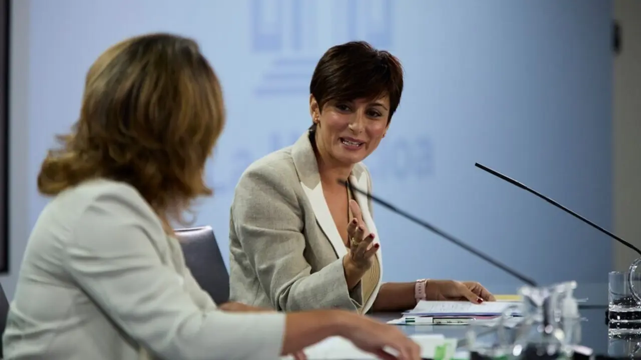 La portavoz y ministra de Pol&iacute;tica Territorial, Isabel Rodr&iacute;guez