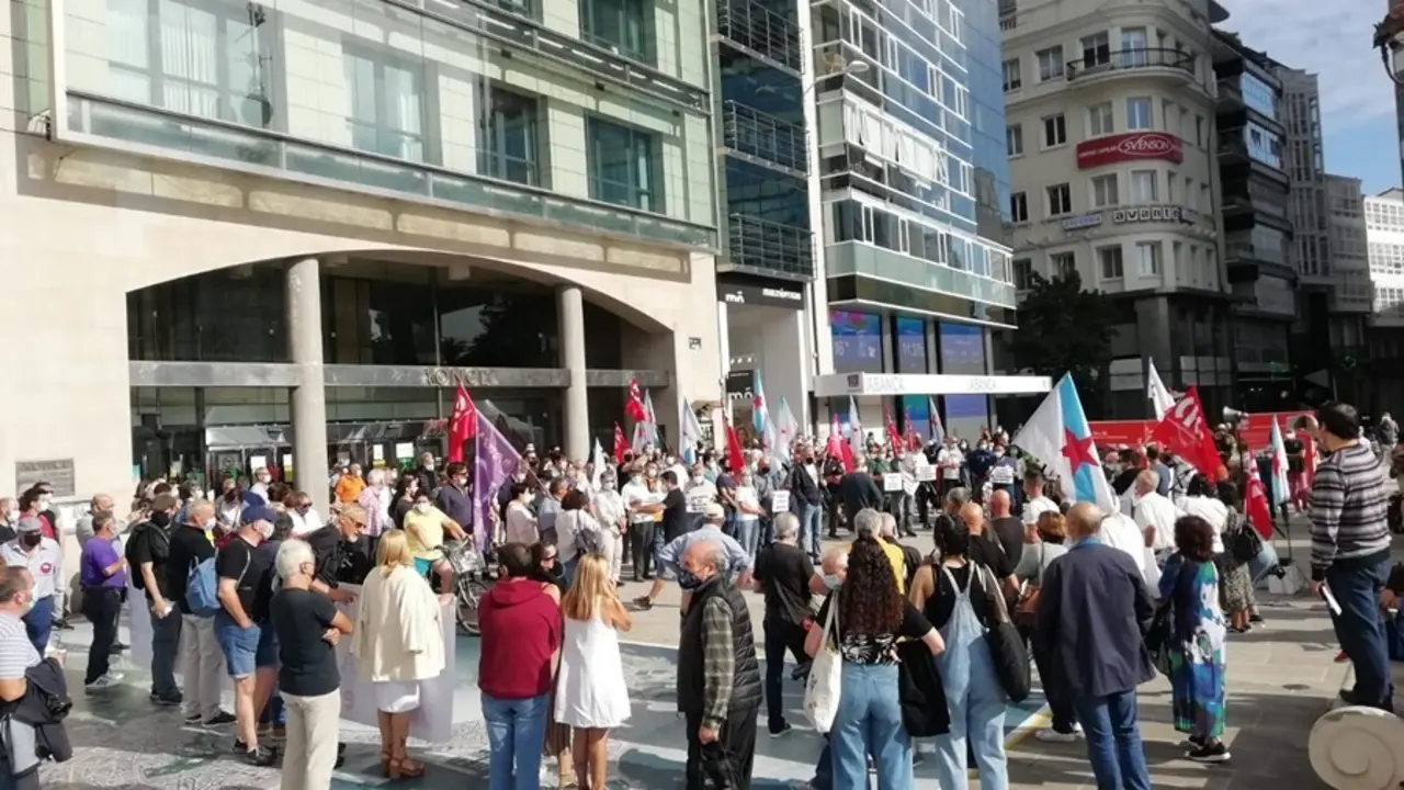 Concentraci&oacute;n en A Coru&ntilde;a por la subida del precio de la luz